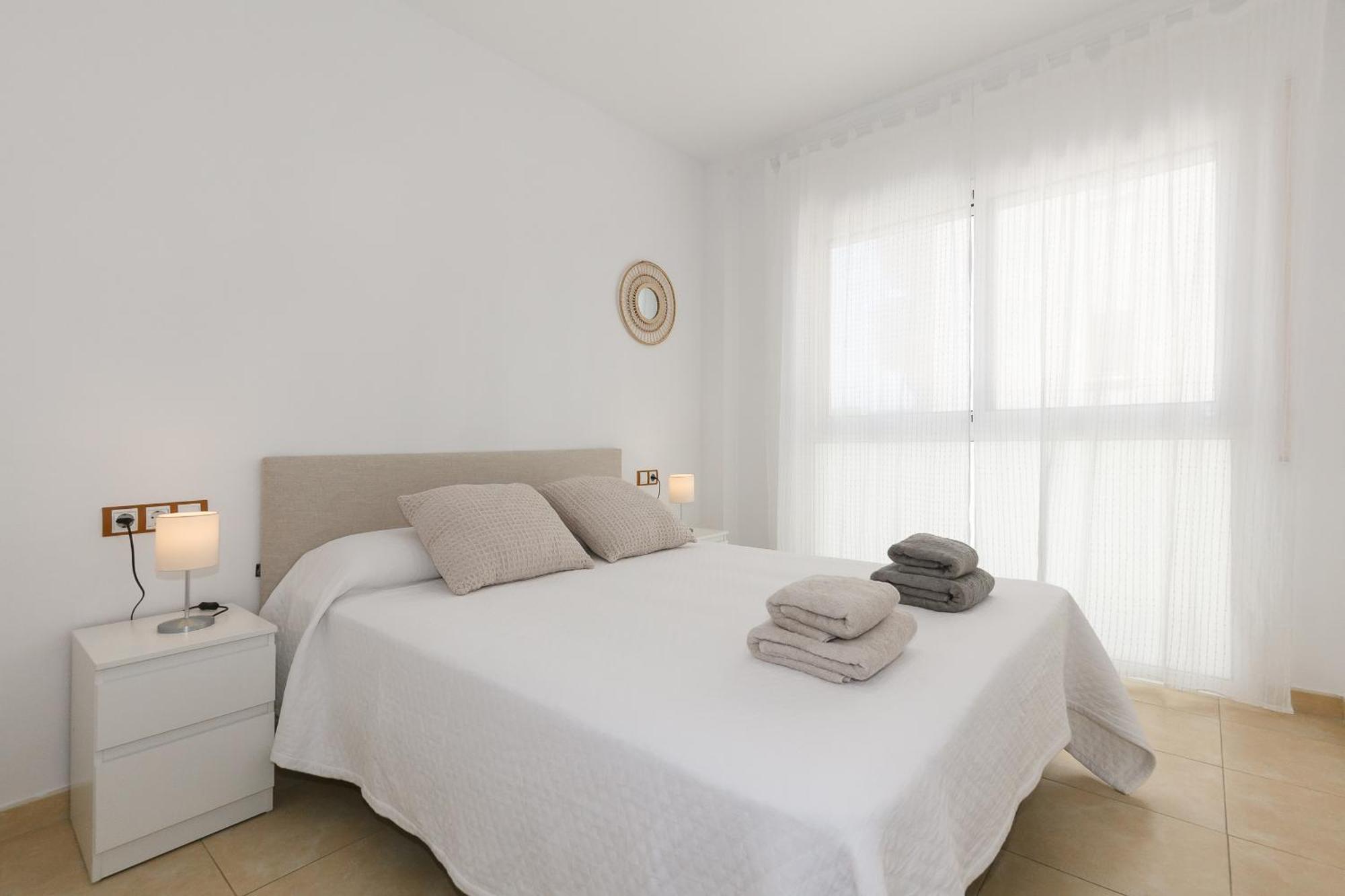 Uhc Els Pins Apartments Salou Buitenkant foto