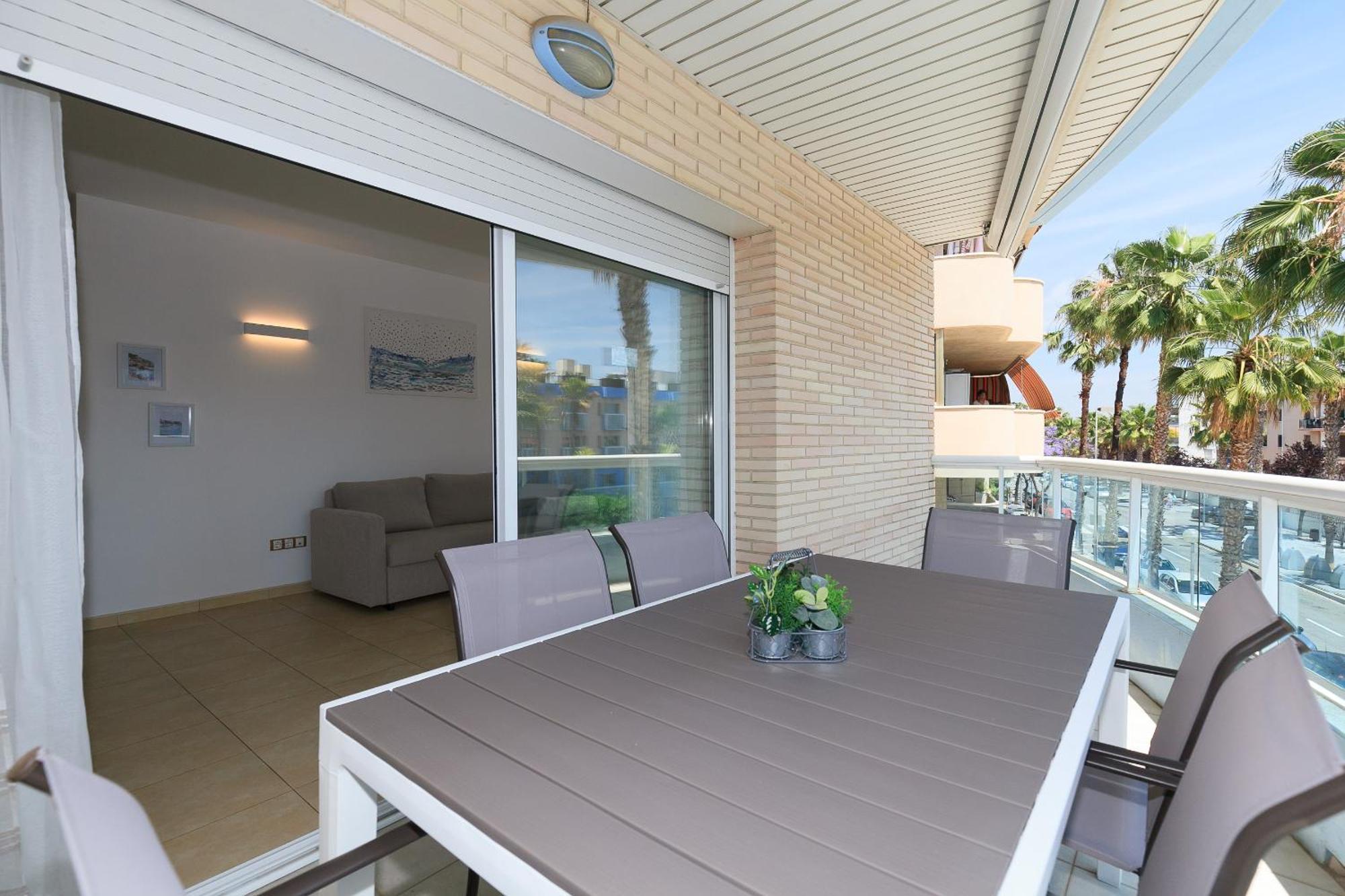 Uhc Els Pins Apartments Salou Buitenkant foto