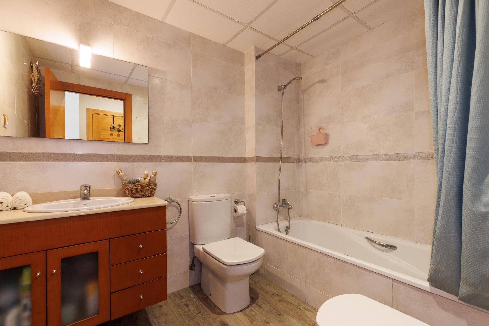 Uhc Els Pins Apartments Salou Buitenkant foto